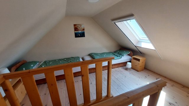 Eladó családi ház, Levelek 130 M Ft, 4 szobás