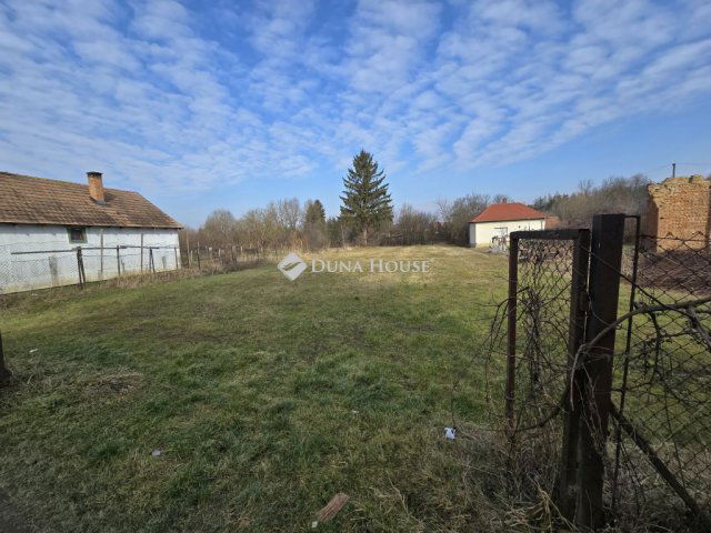 Eladó telek, Csesztregen 3.2 M Ft / költözzbe.hu