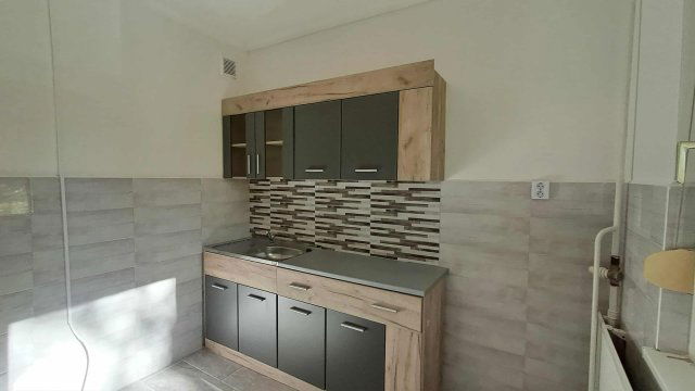 Eladó panellakás, Debrecenben, Jerikó utcában 63.9 M Ft