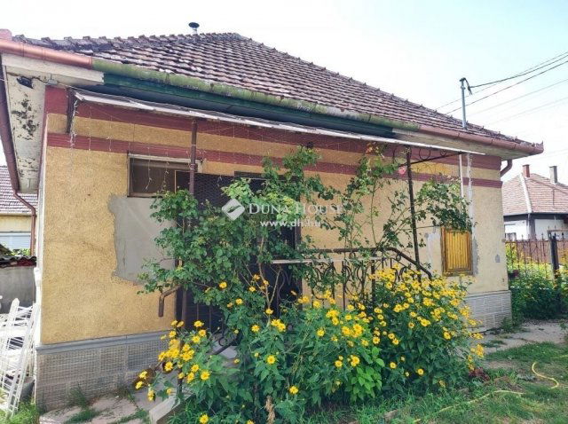 Eladó családi ház, Nagykátán 36 M Ft, 3 szobás