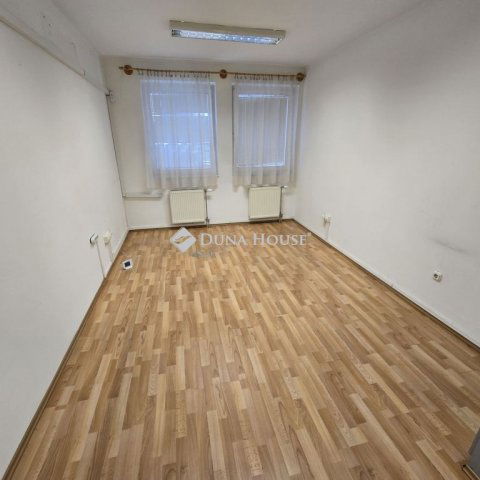 Kiadó iroda, Kecskeméten 54 E Ft / hó / költözzbe.hu