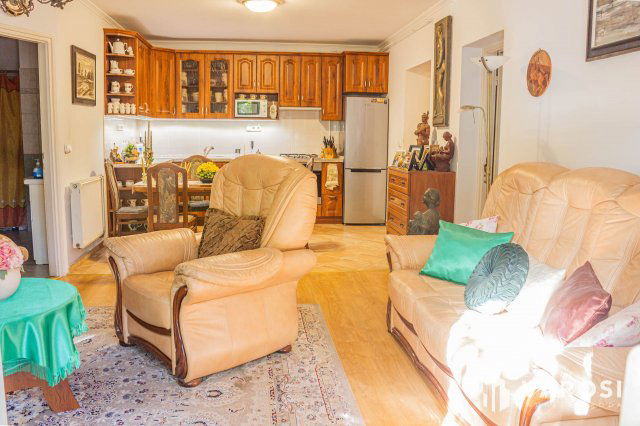 Eladó téglalakás, Szegeden 64.9 M Ft, 2 szobás