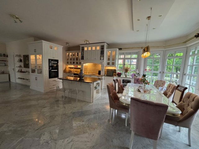 Eladó családi ház, Budapesten, XIV. kerületben 345 M Ft