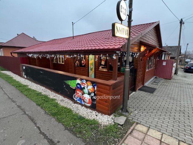 Eladó üzlethelyiség, Poroszlón 40 M Ft / költözzbe.hu