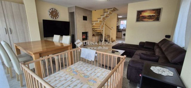 Eladó családi ház, Mohácson 74.9 M Ft, 3 szobás