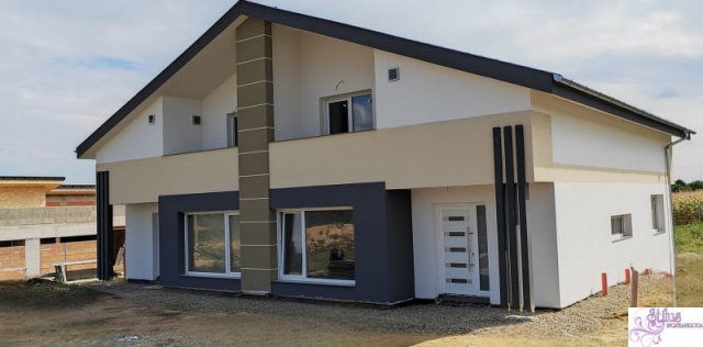 Eladó ikerház, Rádon 100 M Ft, 4 szobás / költözzbe.hu