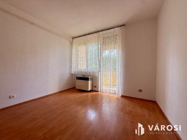 Eladó téglalakás, Salgótarjánban 16.5 M Ft, 2 szobás