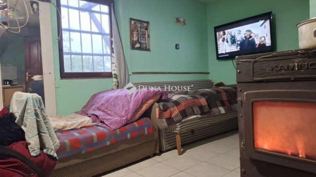 Eladó családi ház, Bagon 35 M Ft, 2 szobás