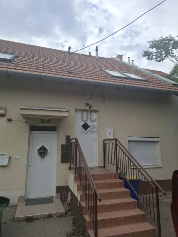 Eladó családi ház, Pécelen 89.9 M Ft, 3 szobás