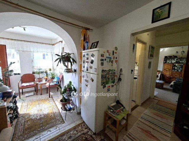 Eladó családi ház, Ráckeresztúron 67.99 M Ft, 5 szobás
