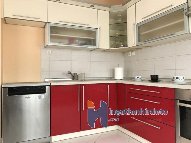 Kiadó téglalakás, albérlet, Debrecenben 320 E Ft / hó