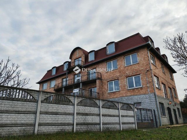 Eladó családi ház, Galgahévízen 135 M Ft, 26 szobás