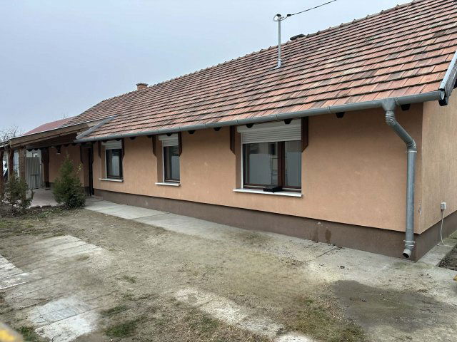 Eladó családi ház, Örkényen 39.8 M Ft, 2 szobás