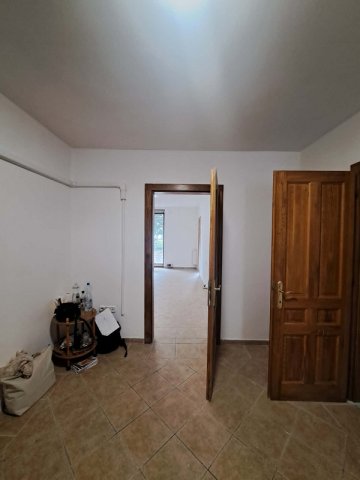 Eladó ipari ingatlan, Debrecenben 79 M Ft, 3 szobás