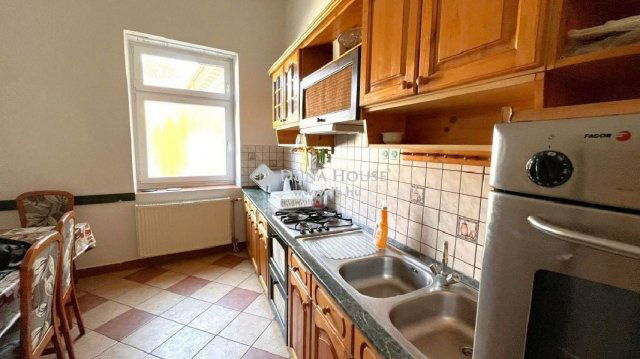 Eladó téglalakás, Szombathelyen 69 M Ft, 4 szobás