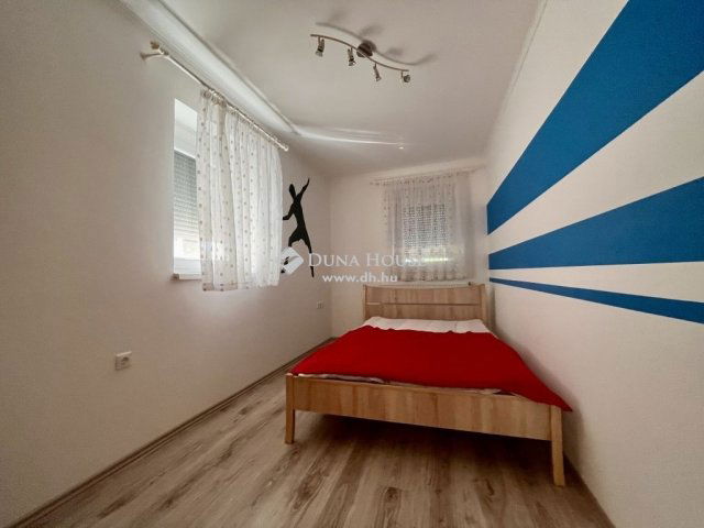 Eladó családi ház, Szűrön 32 M Ft, 4 szobás