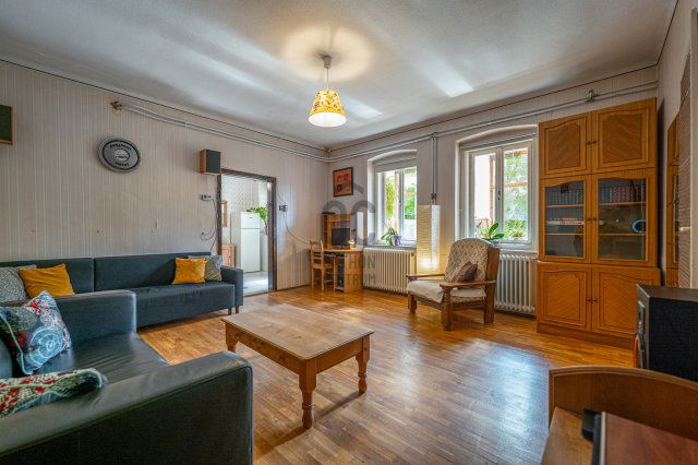 Eladó családi ház, Leányfaluban 98.5 M Ft, 7 szobás