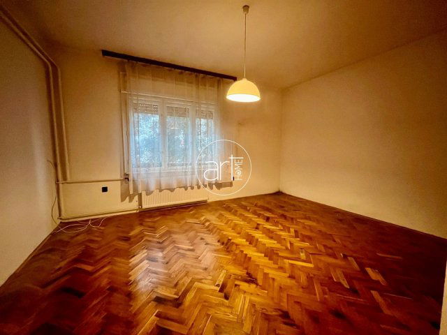 Eladó családi ház, Szegeden 65 M Ft, 2+1 szobás