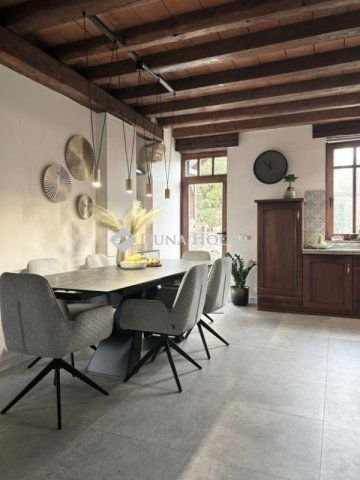 Eladó családi ház, Budapesten, III. kerületben 340 M Ft