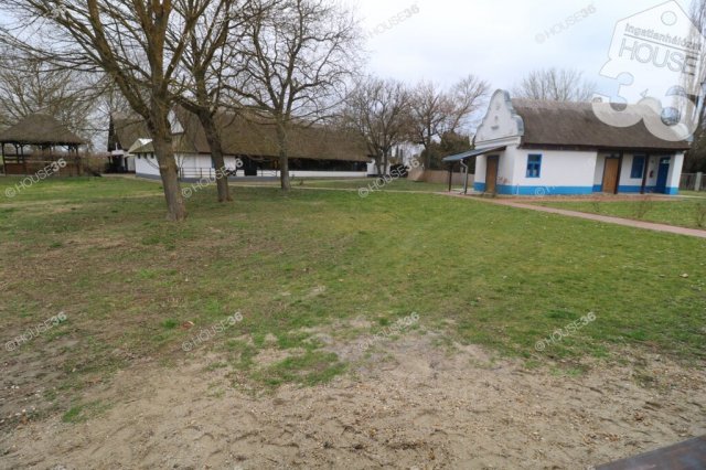 Eladó ipari ingatlan, Kalocsán 330 M Ft / költözzbe.hu