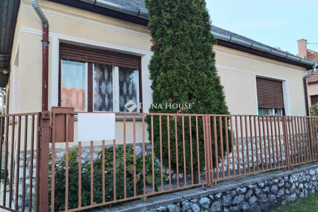 Eladó családi ház, Mezőkövesden 49 M Ft, 4 szobás