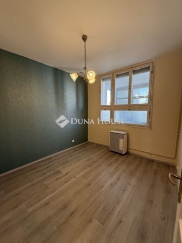 Eladó téglalakás, Budapesten, IV. kerületben 75 M Ft, 3 szobás