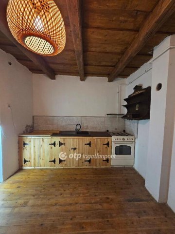 Eladó családi ház, Feldebrőn 24.5 M Ft, 2+1 szobás