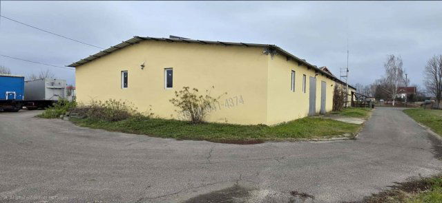 Kiadó ipari ingatlan, Alsónémediben 640 E Ft / hó