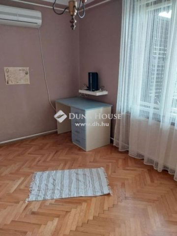 Eladó családi ház, Vecsésen 110 M Ft, 5 szobás