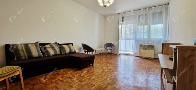 Eladó téglalakás, Miskolcon 32 M Ft, 2 szobás
