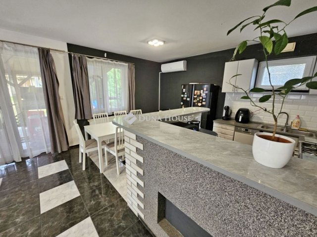 Eladó családi ház, Szigetszentmiklóson 139.99 M Ft, 6 szobás