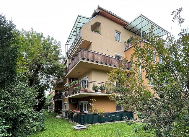 Eladó téglalakás, Budapesten, XIV. kerületben, Amerikai úton