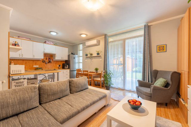 Eladó téglalakás, Gárdonyban 64.9 M Ft, 2 szobás