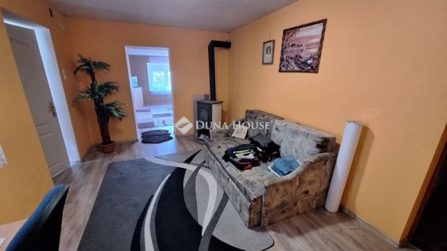 Eladó családi ház, Zámolyon 42.9 M Ft, 3 szobás