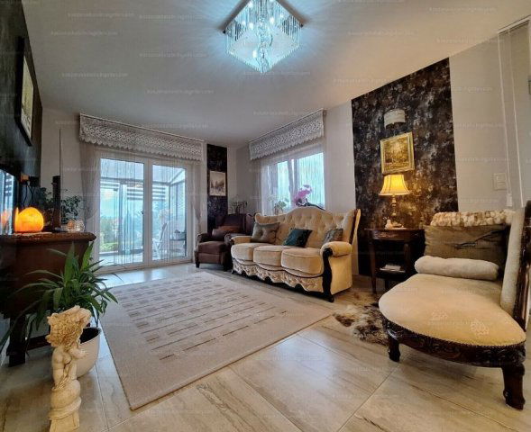 Eladó családi ház, Keszthelyen 129.9 M Ft, 4 szobás