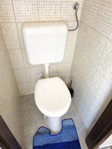 Kiadó téglalakás, albérlet, Pécsett 320 E Ft / hó, 4 szobás