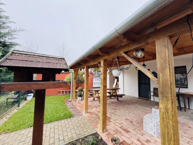 Eladó családi ház, Győrött 52 M Ft, 2 szobás