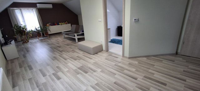 Eladó családi ház, Nyíregyházán 95 M Ft, 5 szobás