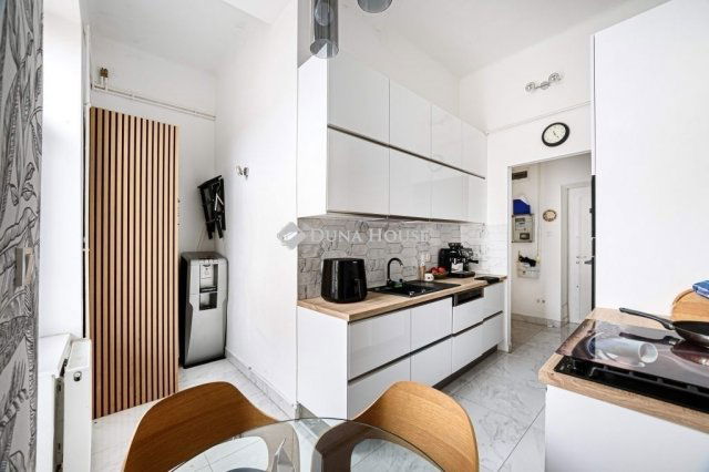 Eladó téglalakás, Budapesten, XI. kerületben 119.99 M Ft