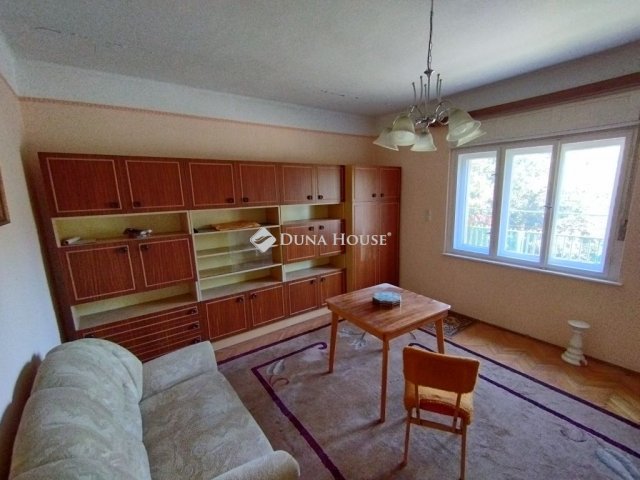 Eladó családi ház, Szegeden 86.9 M Ft, 3 szobás