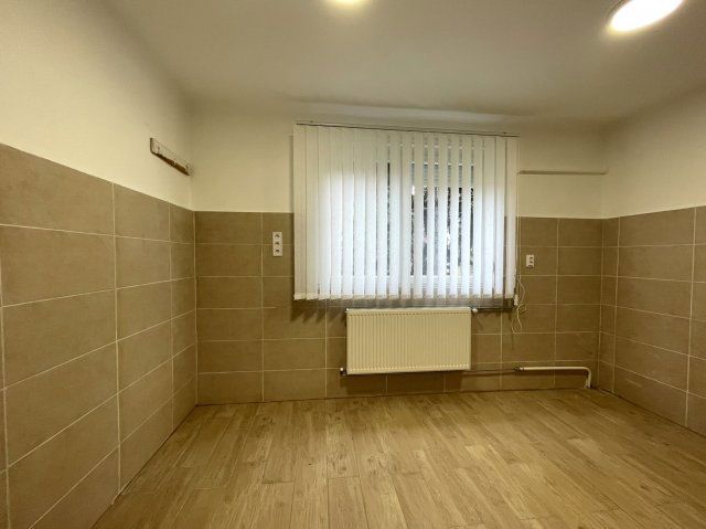 Eladó családi ház, Nagyhalászban 21.5 M Ft, 6 szobás