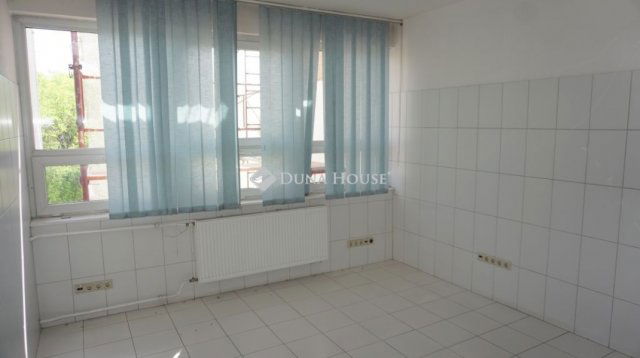 Eladó iroda, Zalaegerszegen 59.99 M Ft / költözzbe.hu