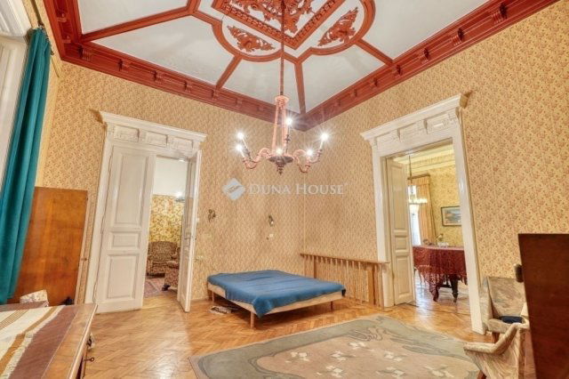 Eladó téglalakás, Budapesten, VI. kerületben 214.5 M Ft