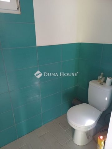 Eladó nyaraló, Ráckevén 17 M Ft, 1 szobás