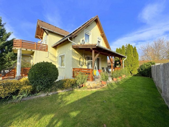 Eladó ikerház, Gödön 147.5 M Ft, 4 szobás