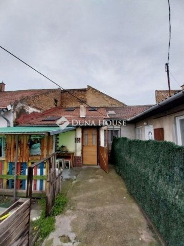 Eladó családi ház, Budapesten, XX. kerületben 29.99 M Ft