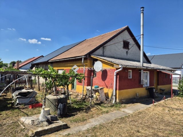 Eladó ikerház, Környén 37.5 M Ft, 3 szobás