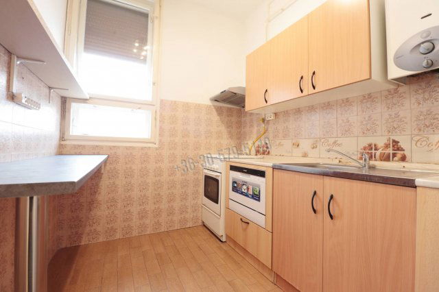 Eladó téglalakás, Orosházán 19.5 M Ft, 2 szobás