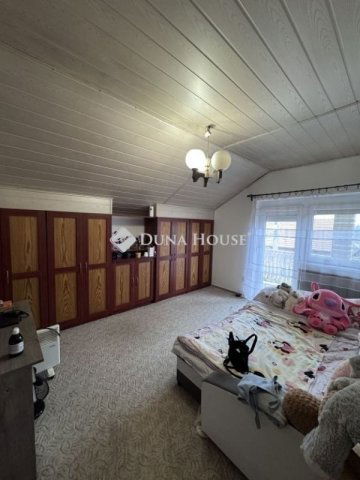 Eladó családi ház, Vecsésen 154.99 M Ft, 5 szobás