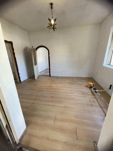 Eladó családi ház, Hácson 25 M Ft, 3 szobás